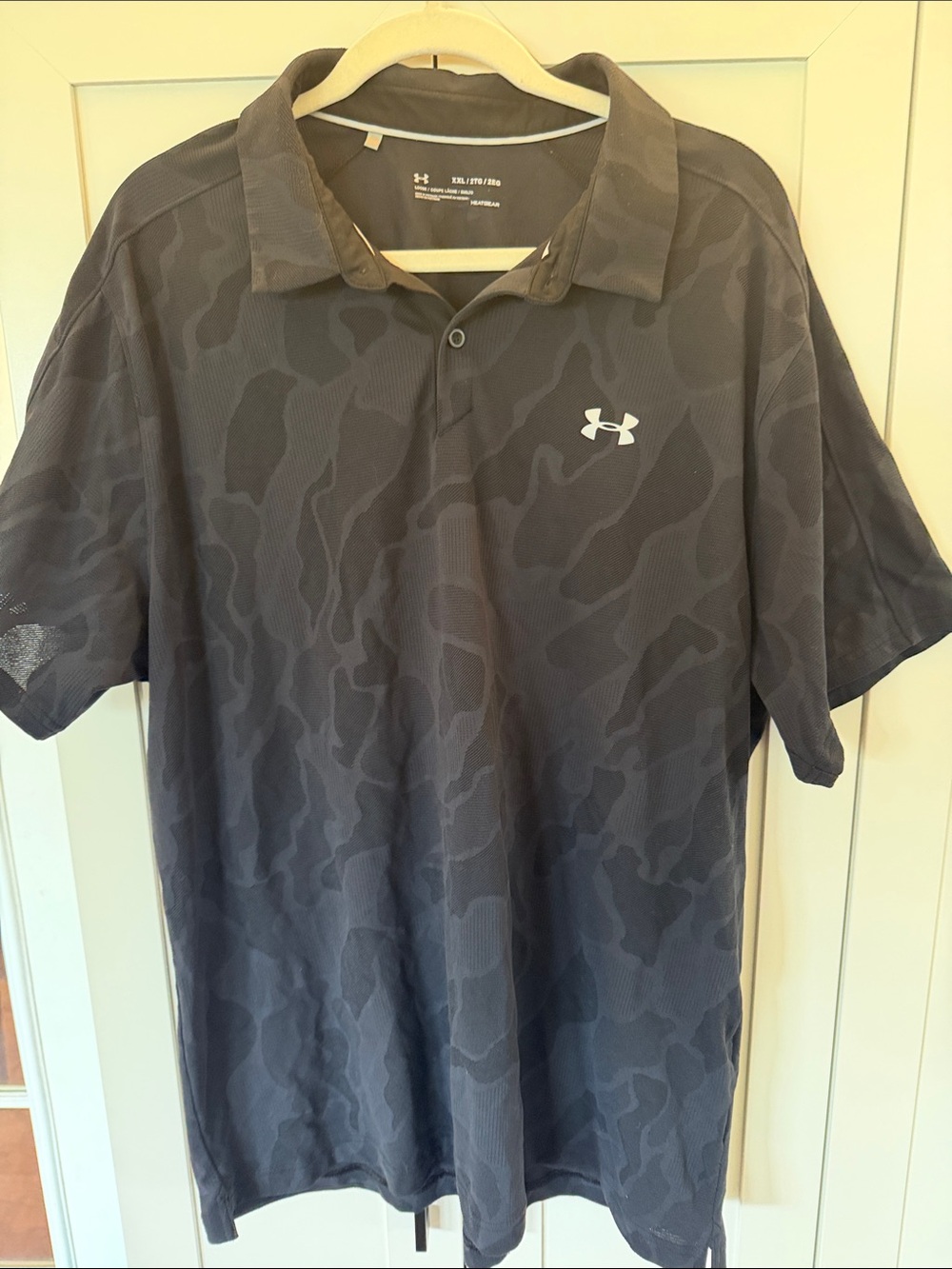 Under Armour Men’s Dark Gray Camo Polo